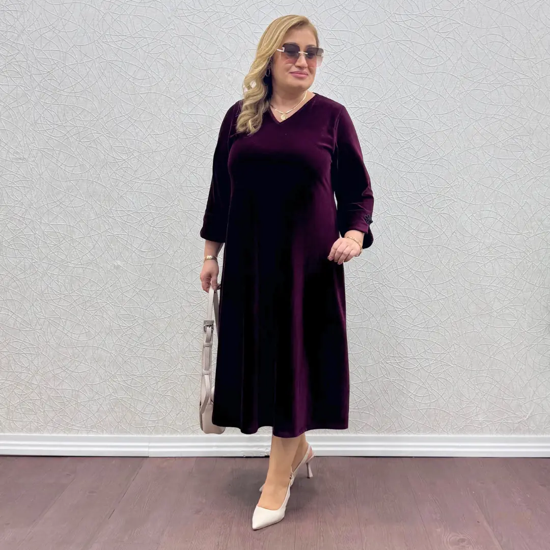 Büyük Beden Likralı Kadife V Yaka Elbise