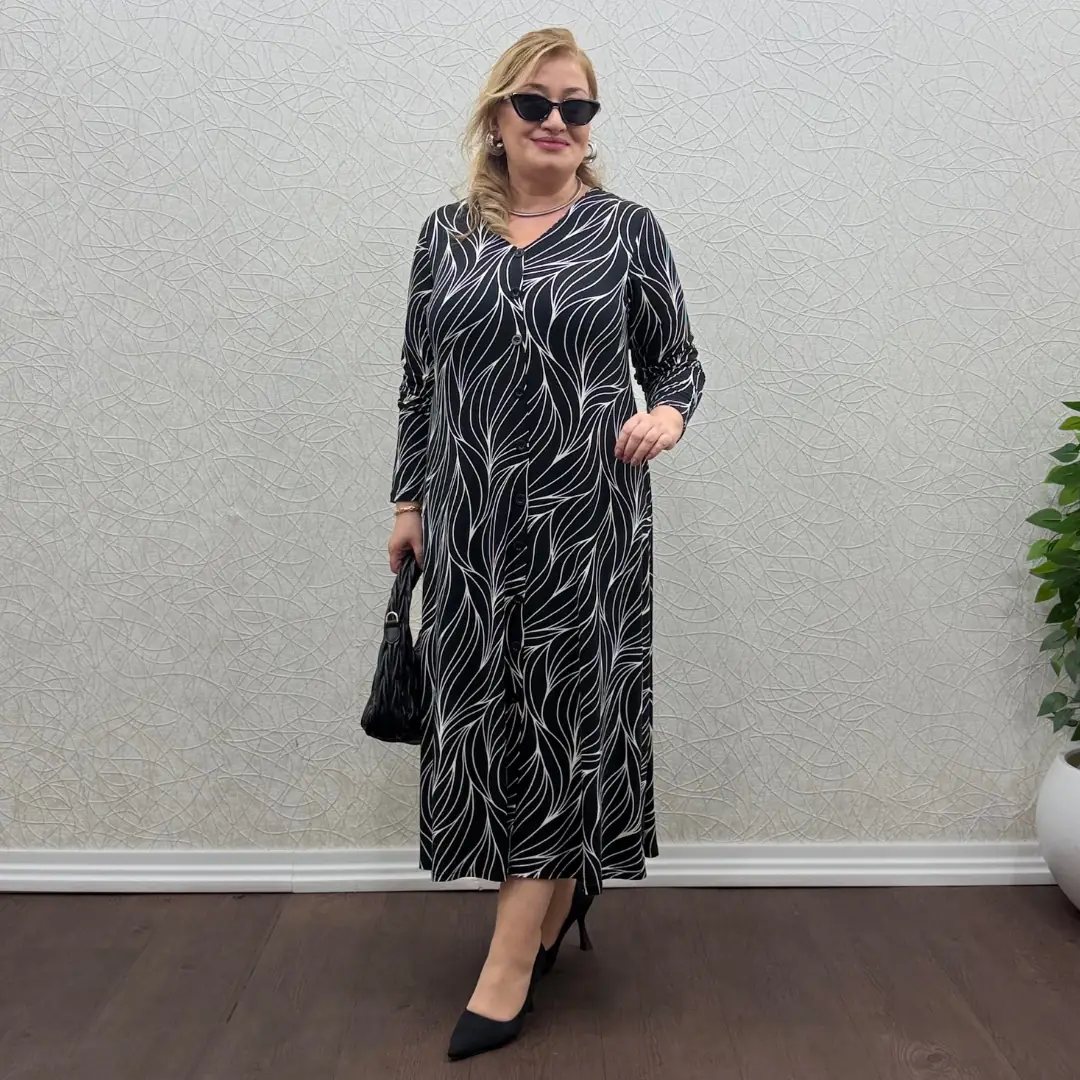 Düğmeli Uzun Kollu Penye Elbise · Siyah Desenli