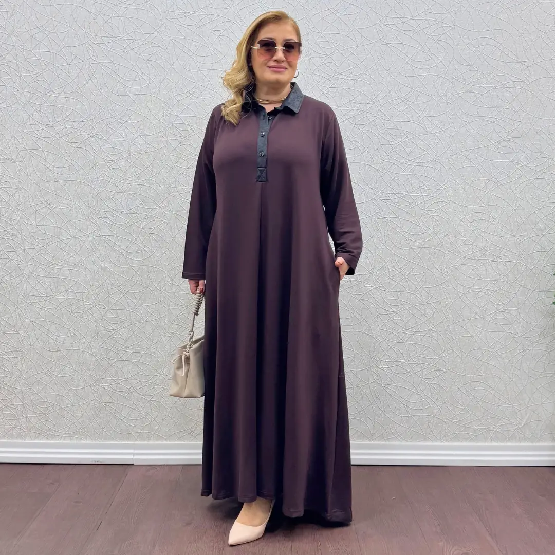 Büyük Beden Likralı Yakalı Tam Boy Elbise · Kahverengi